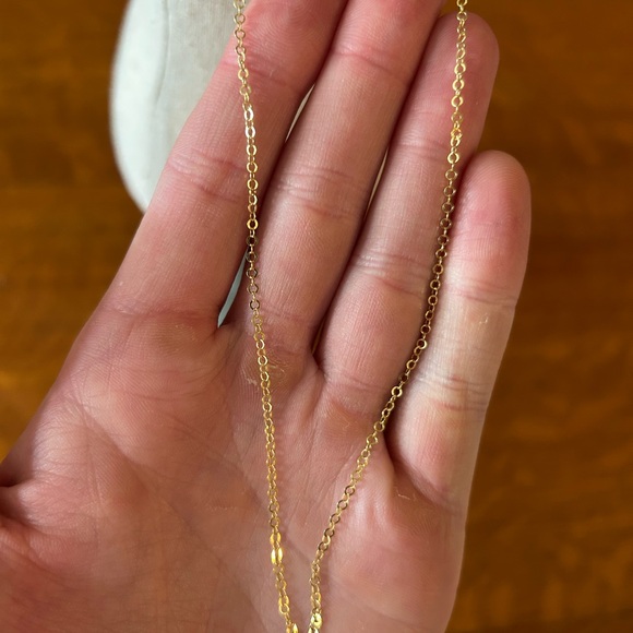 Dainty Gold Chain Necklace - Picture 3 of 4
